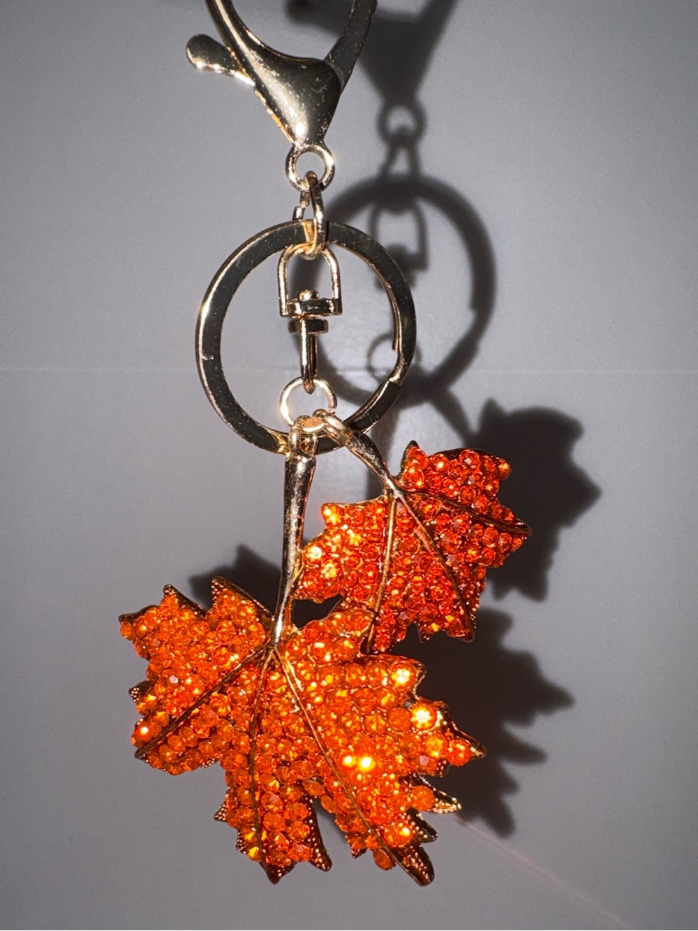 Pumpkin Spice Maple Leaf Keychain - Sparkling Fall Accessory - Picture 2 of 7